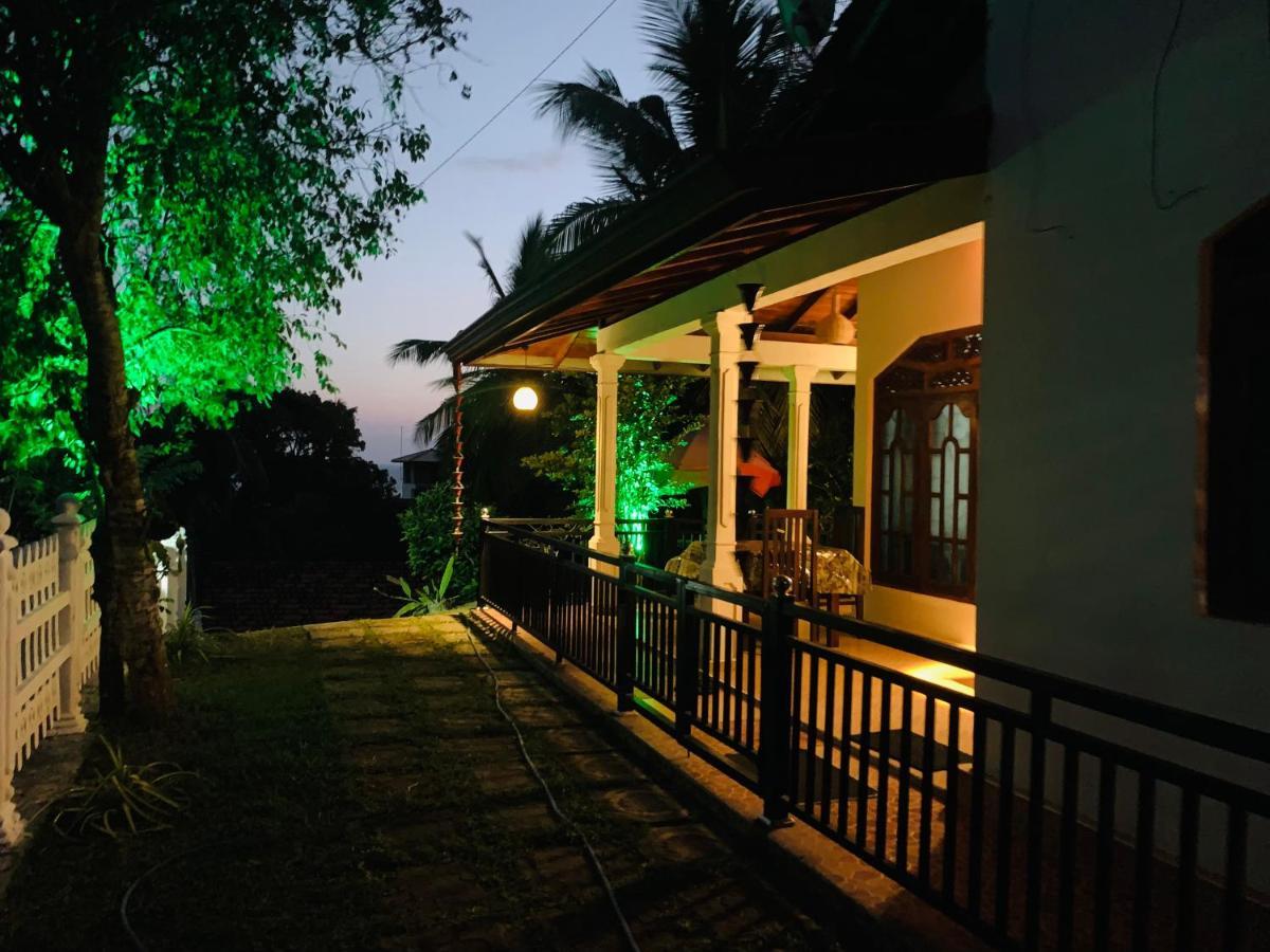 Kawshan Home Stay Dickwella Exterior foto