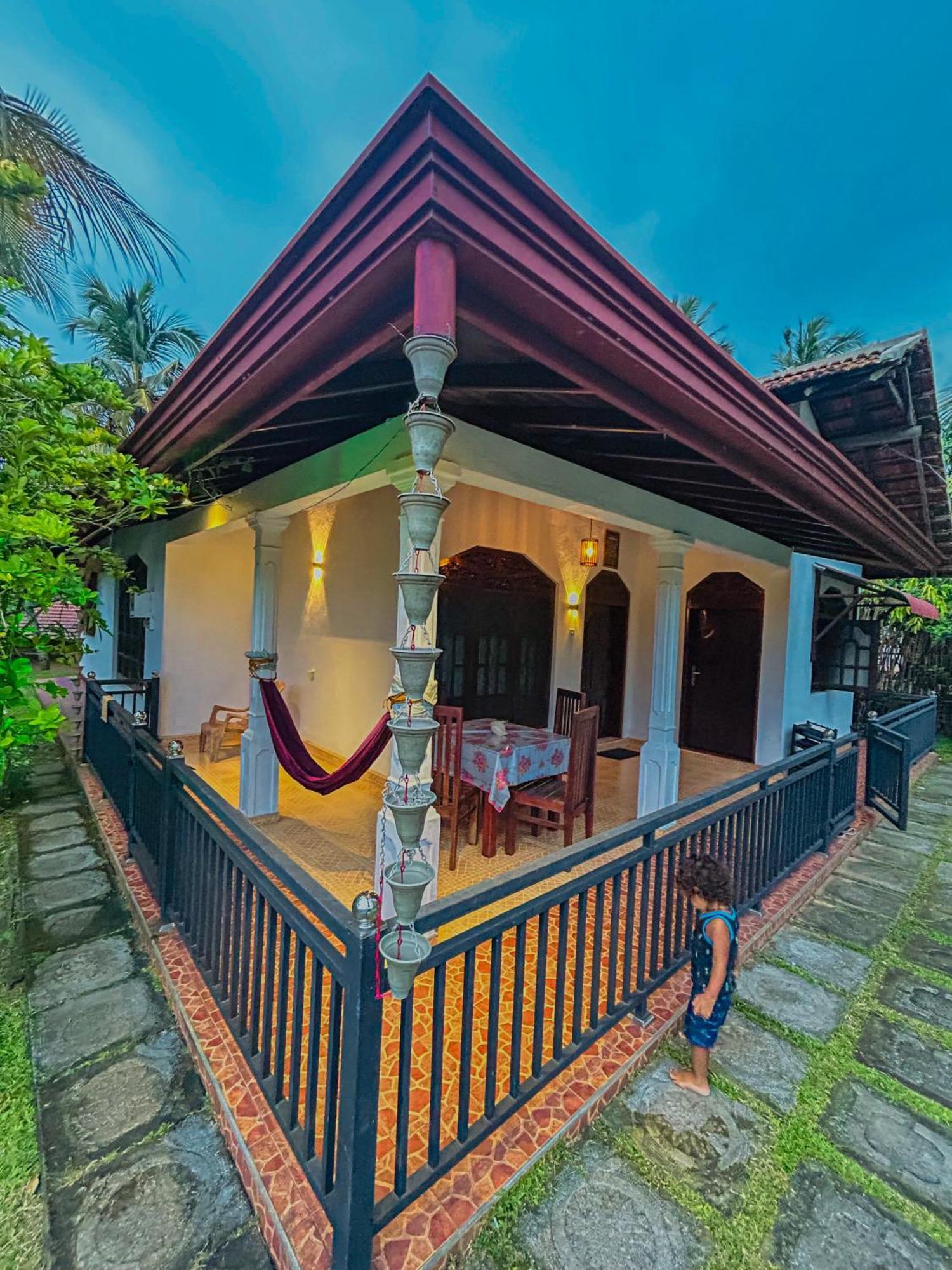 Kawshan Home Stay Dickwella Exterior foto